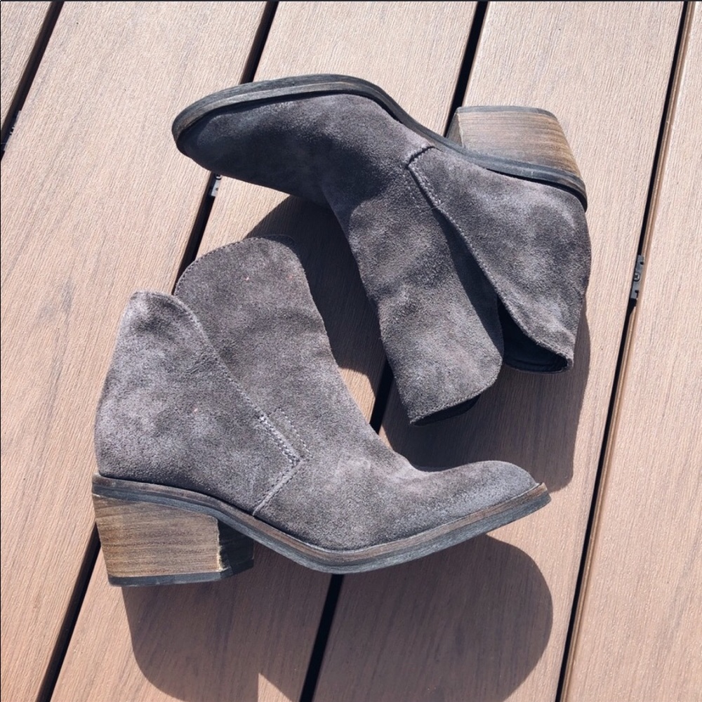 Dolce vita dark grey suede booties